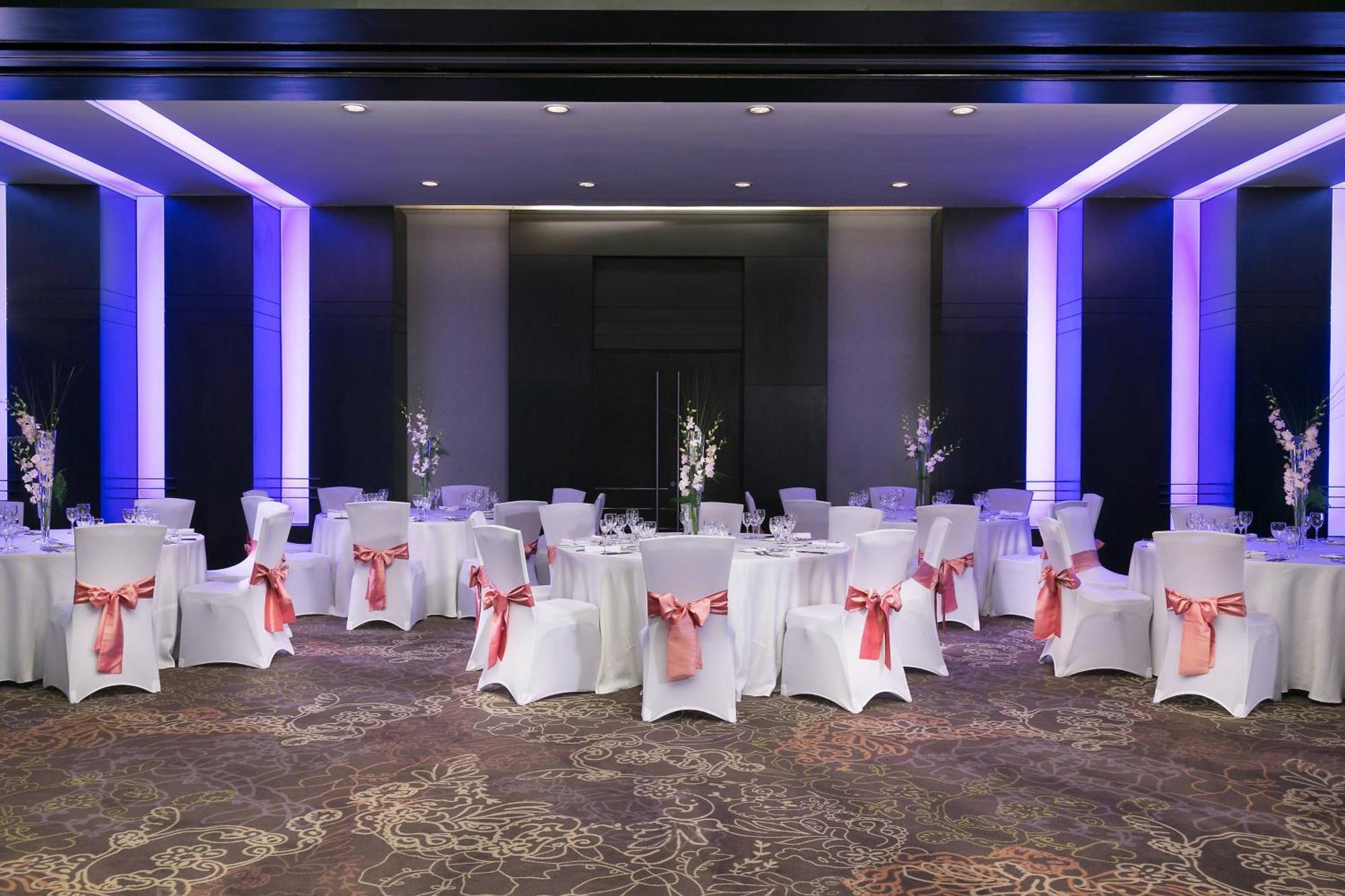 Sheraton Bucharest Hotel Exterior foto The ballroom
