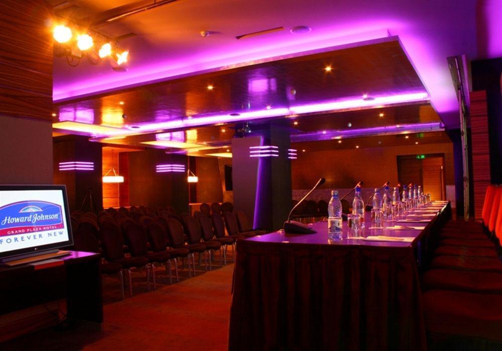 Sheraton Bucharest Hotel Instalações foto The main conference room